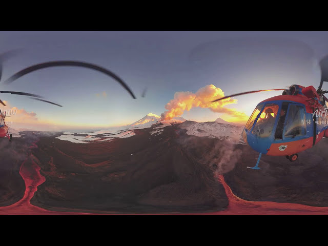 360 Eruption of Plosky Tolbachik Volcano Kamchatka Russia 4K aerial video图1