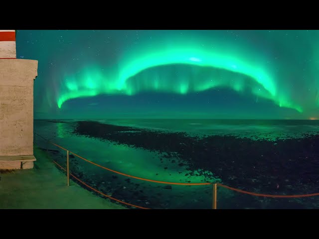 Northern lights in Iceland 360 video in 12K图1