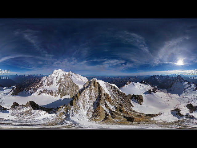 Three peaks of Mont Blanc 360 video over Mont Blanc du Tacul图3