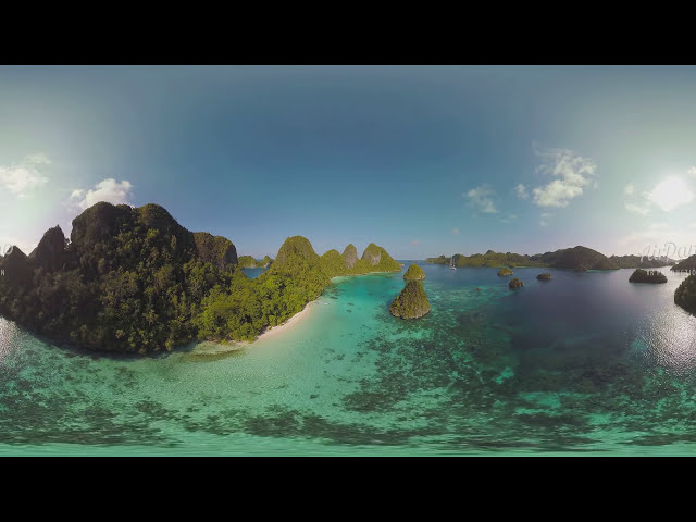 360 Raja Ampat archipelago Indonesia 5K aerial video图1
