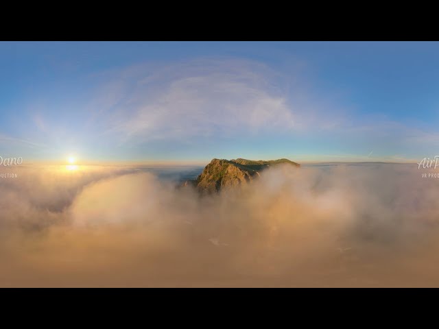 Lake Baikal - the Deepest Lake in the Wold 360 aerial video in 12K图2